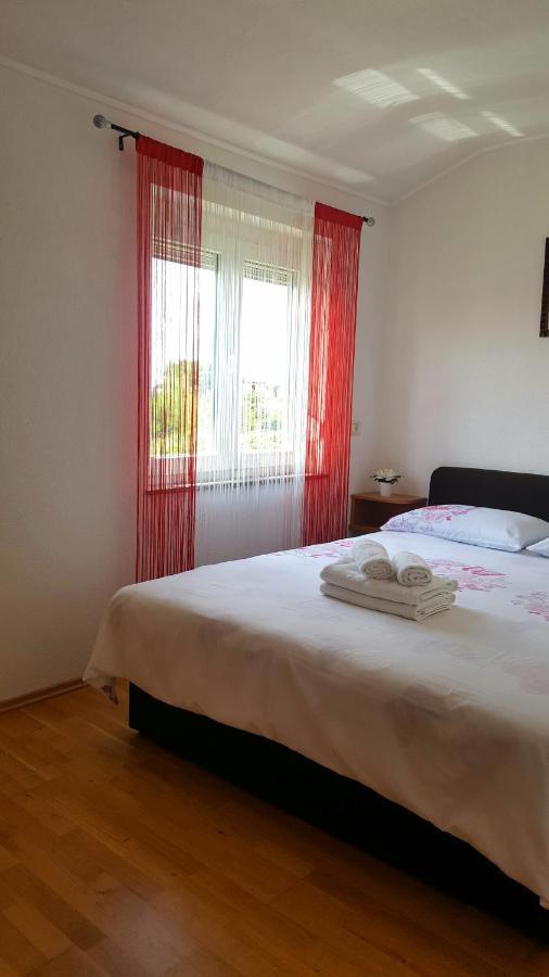 The Orange One Apartment Новиград Екстериор снимка