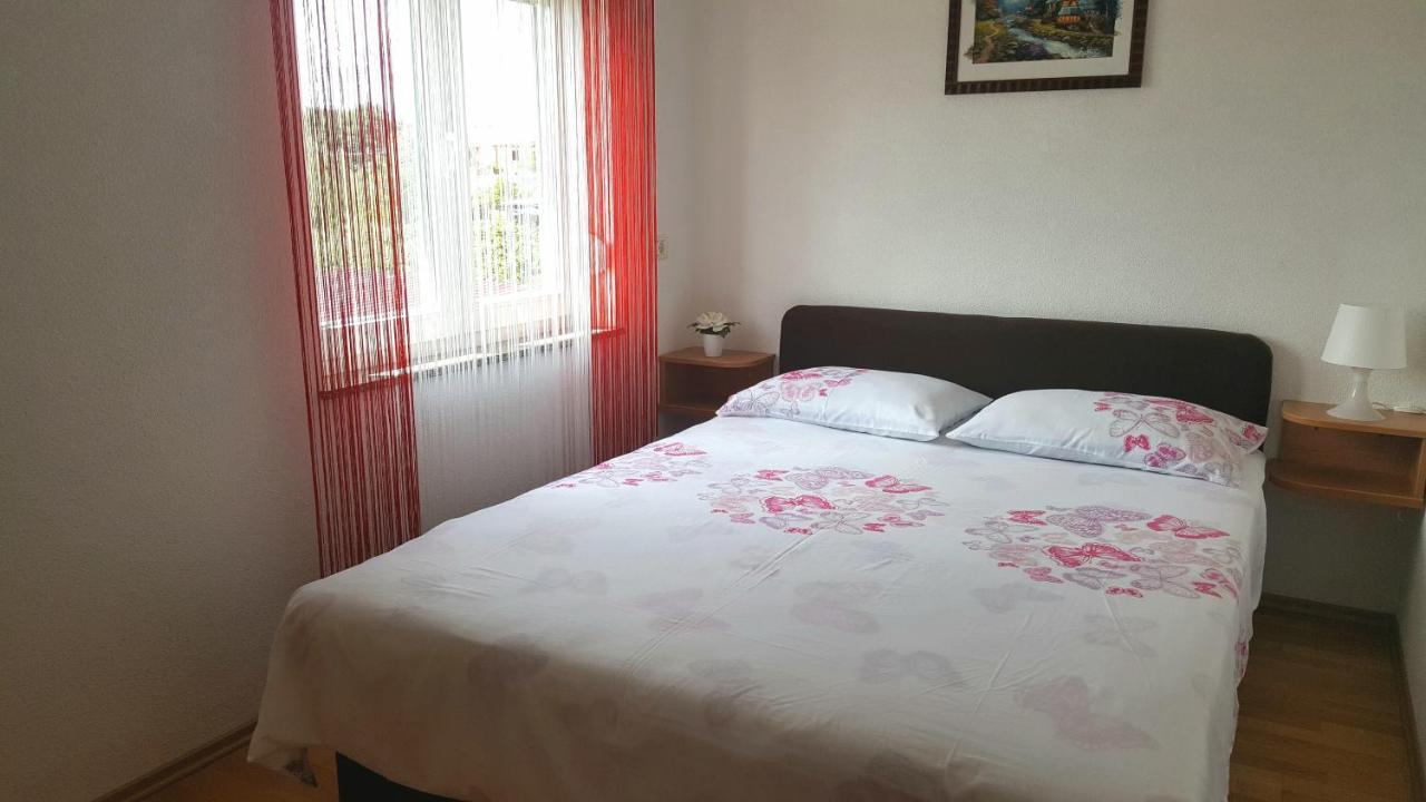 The Orange One Apartment Новиград Екстериор снимка